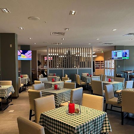 Best Western Plus Fillmore Inn & Suites Колорадо-Спрингс Экстерьер фото