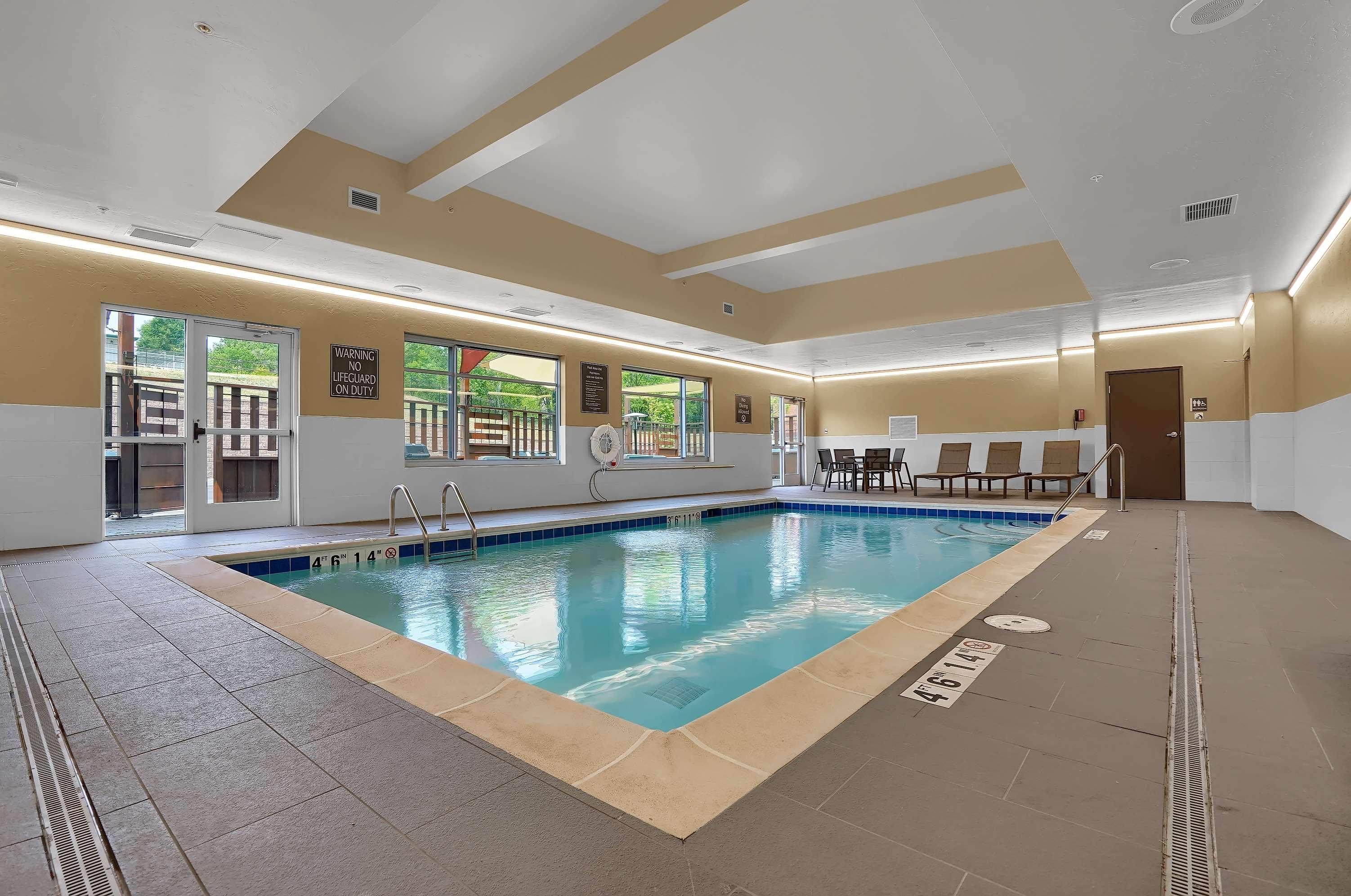 Best Western Plus Fillmore Inn & Suites Колорадо-Спрингс Экстерьер фото